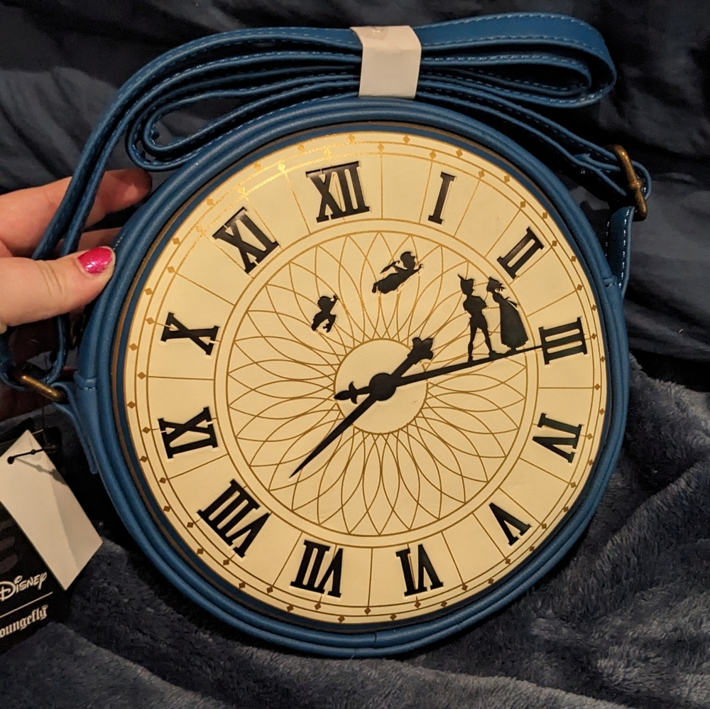 Flashlight Peter Pan clock second start of the right crossbody bag